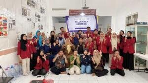 Mahasiswa KKN Umsura Laksanakan Program Mural dan Pengelolaan Sampah di Kampung Ketandan