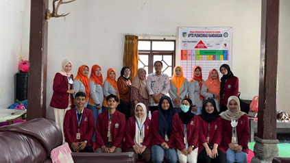 Mahasiswa Umsura Dukung Pemeriksaan Balita hingga Lansia Posyandu Tulip Kediri