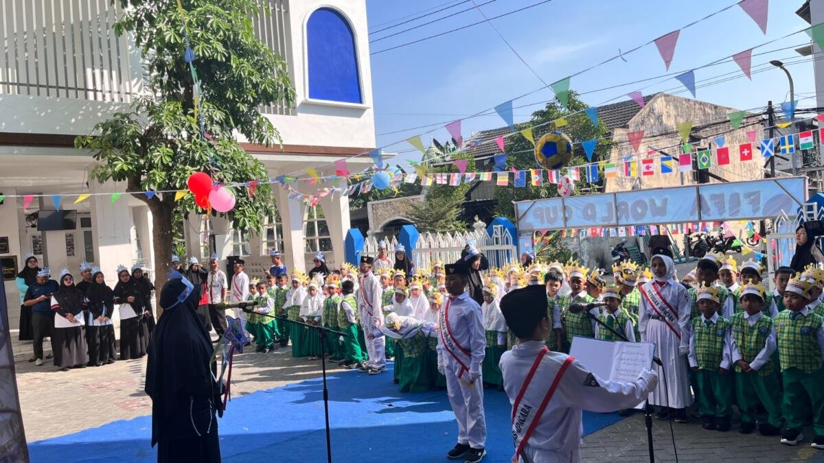 MATAMUDA Bertema Piala Dunia di MI Muhammadiyah 27 Surabaya