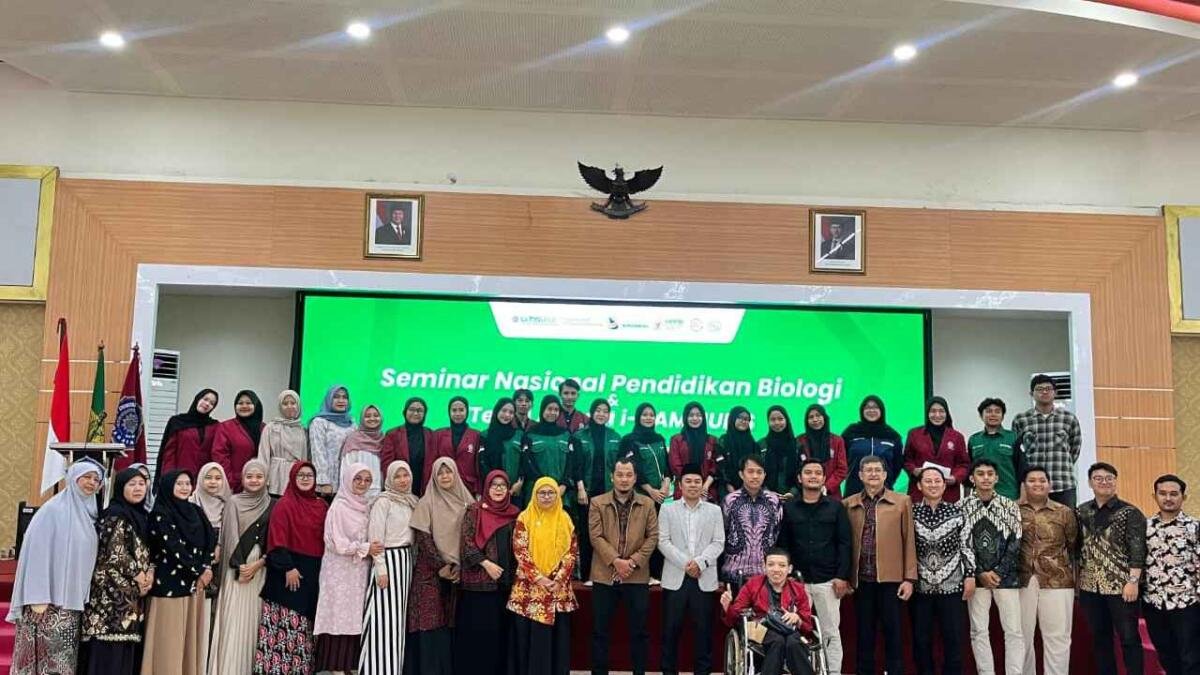Mengikuti Seminar Nasional dan Temu Alumni i-Kambiums 2026