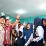 Murid Baru di Sekolah Atas Laut Wakatobi Rasakan MPLS Ramah, MBG hingga Kelas Digital