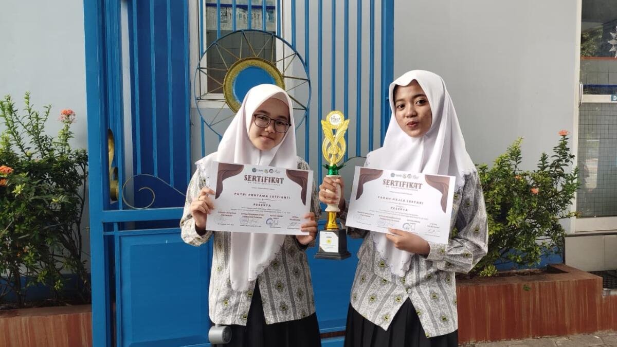 Murid Smampat Sidayu Juara I Lomba Esai Teknologi Pangan UMG Lewat Inovasi Limbah Ikan
