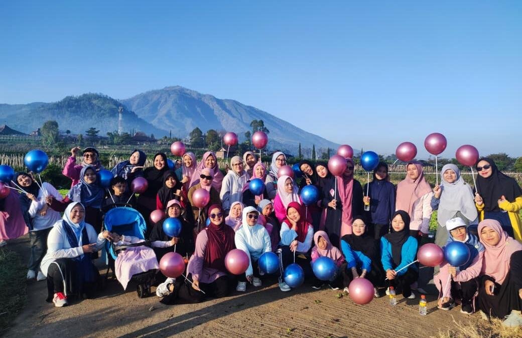 NAKAMA Social Funwalk Semarakkan Milad ke-95 Nasyiatul Aisyiyah di Pujon Kidul