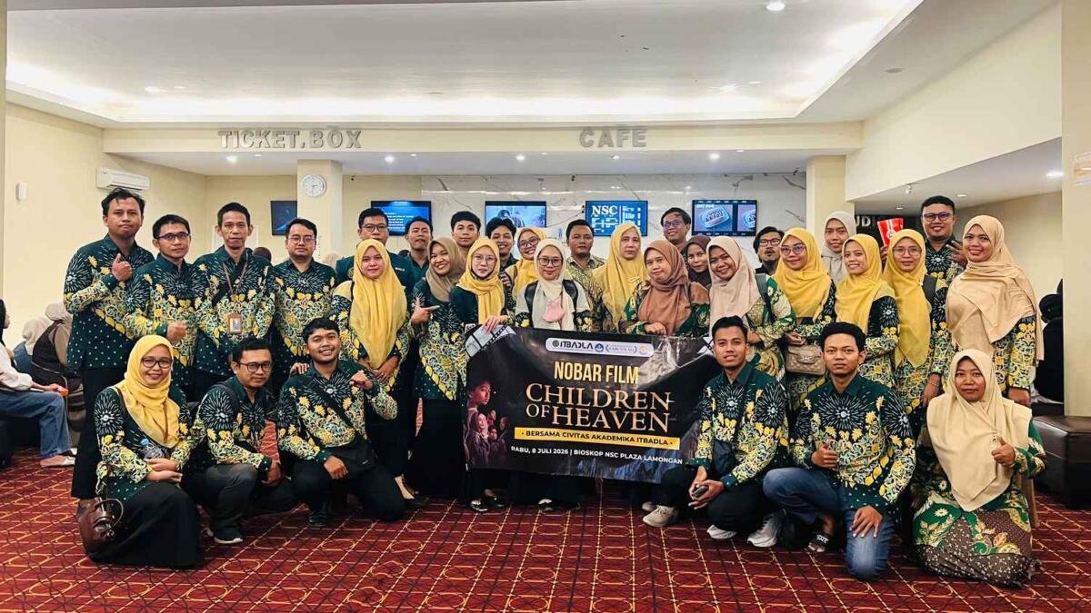 Nobar Children of Heaven ITB Ahmad Dahlan Lamongan: Perkuat Pendidikan Karakter