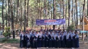 Outbound Wali Kelas Spemdalas: Satu Frekuensi, Satu Tujuan untuk Pendidikan Karakter Siswa