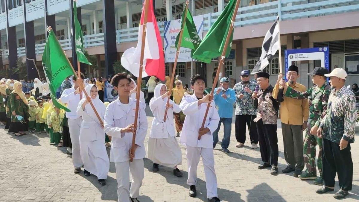 Pawai Ta’aruf Buka Rangkaian Semarak Milad ke-109 Aisyiyah PRA Banyutengah 