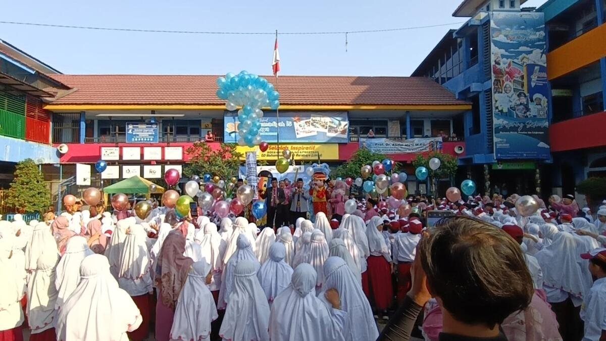 Pelepasan Burung Merpati Warnai Pembukaan Tahun Ajaran Baru SDM Limas 2026/2027
