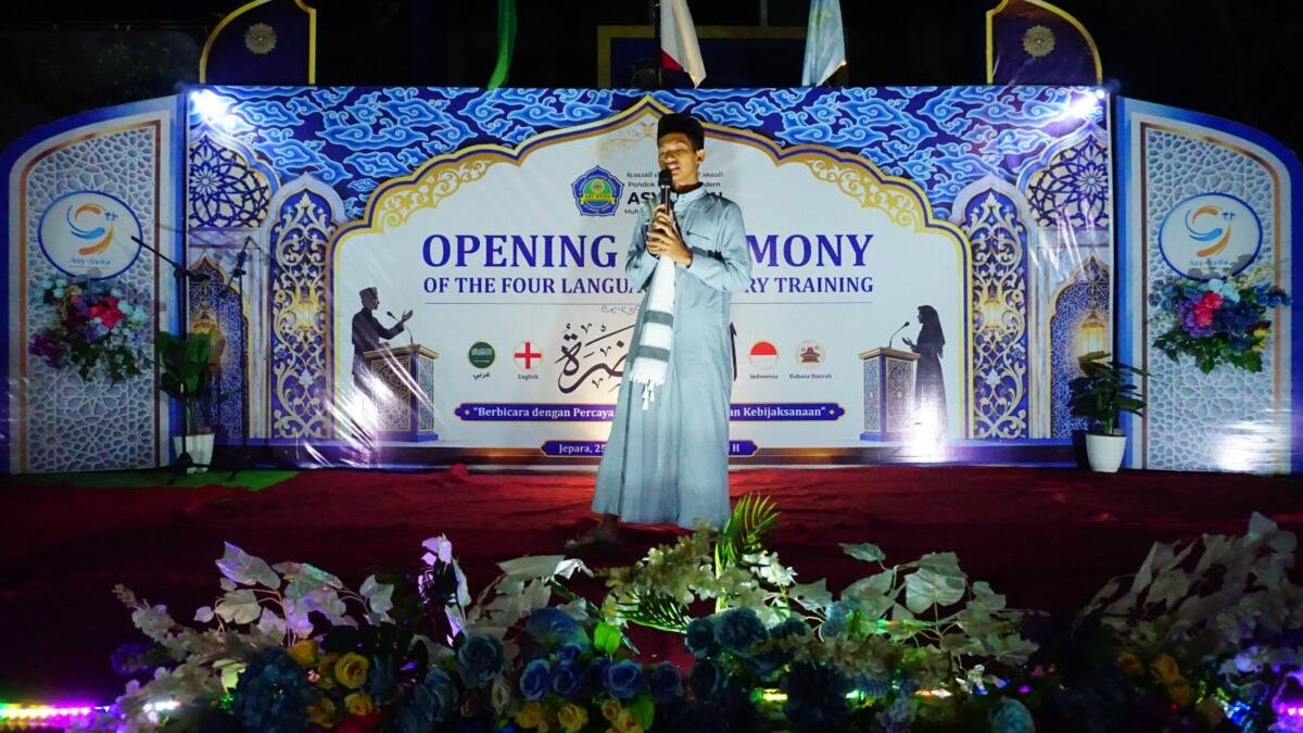 Pembukaan Muhadhoroh dan Pelantikan ISTM, Pesantren Asy-Syifa’ Muhammadiyah Cetak Santri Berjiwa Pemimpin