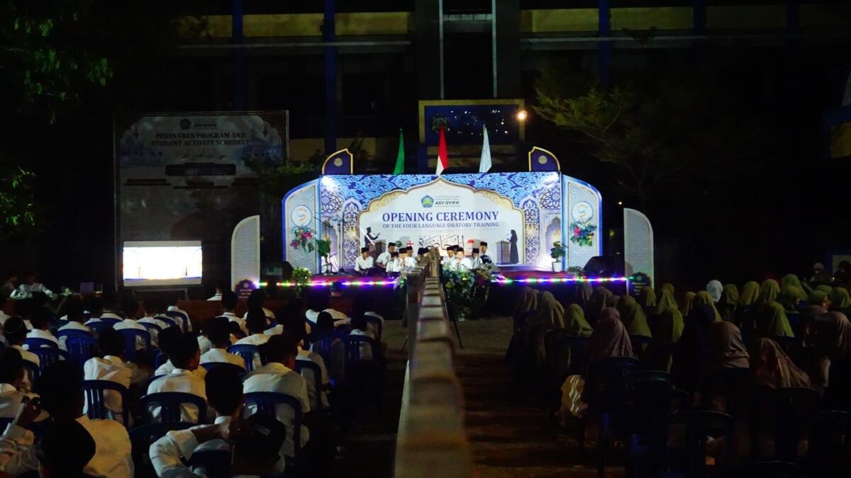Pembukaan Muhadhoroh dan Pelantikan ISTM, Pesantren Asy-Syifa’ Muhammadiyah Cetak Santri Berjiwa Pemimpin