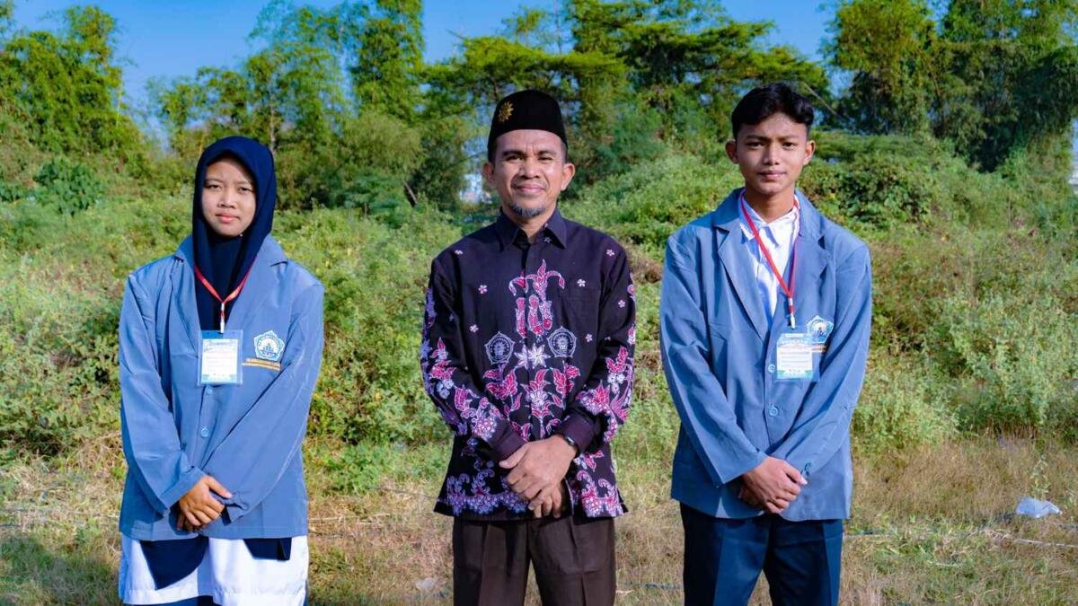 Penyematan Atribut Tandai Bergabungnya Siswa Baru Menjadi Keluarga Besar Mamsaka