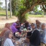 Pererat Kekompakan, Guru SMP Muhammadiyah 1 Blitar Gelar Family Gathering di Bendungan Serut Blitar