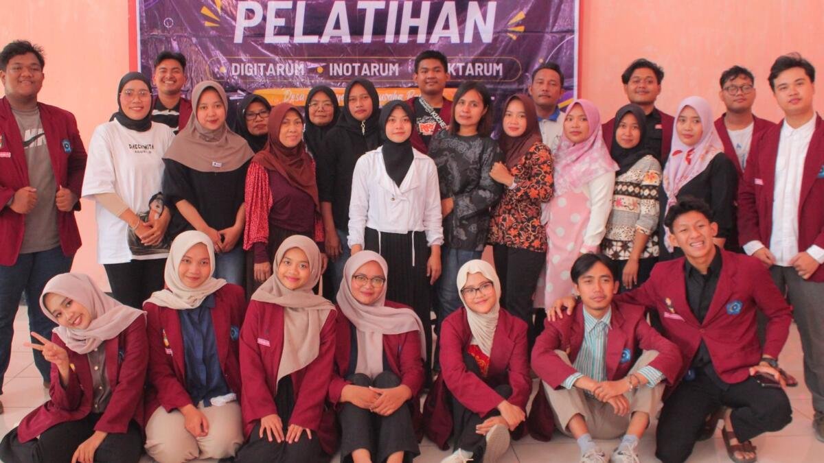 PPK Ormawa IMM Ahmad Dahlan Unimus Wujudkan Dakwah Pemberdayaan melalui Program Digitarum di Desa Taruman
