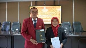 Riset Mahasiswa S3 UMM Berhasil Tekan Kematian Pedet Lewat Inovasi Manajemen Kolostrum