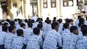 Salat Dhuha Berjamaah Jadi Budaya Sekolah, SMPMu Jipat Karangasem Perkuat Karakter Religius Murid