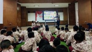SD Mugres Bekali Murid Kelas III Praktik Bersuci melalui Pembelajaran AIK