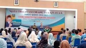 SD Muhammadiyah 18 Surabaya Gelar MOOT dan Seminar Parenting