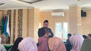 SD Muhammadiyah 18 Surabaya Gelar Pelatihan Service Excellent untuk Tingkatkan Mutu Layanan