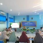 Sebelum Bel Pertama Berbunyi, Guru-Guru SD Muhammadiyah 4 Zamzam Kembali Menjadi Murid
