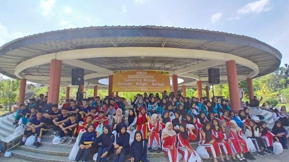 Semarak Milad ke-24 Lazismu, Ratusan Pelajar Yatim dan Dhuafa Kota Blitar Belanja Perlengkapan Sekolah