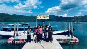 Siswa Smamda Surabaya Ikuti Program Relawan Nasional di Labuan Bajo, Bangun Kepedulian Sosial