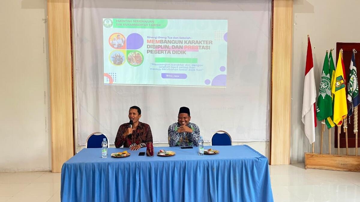SMK Muhammadiyah 5 Gresik Perkuat Sinergi Sekolah dan Orang Tua Lewat Parenting Berkemajuan