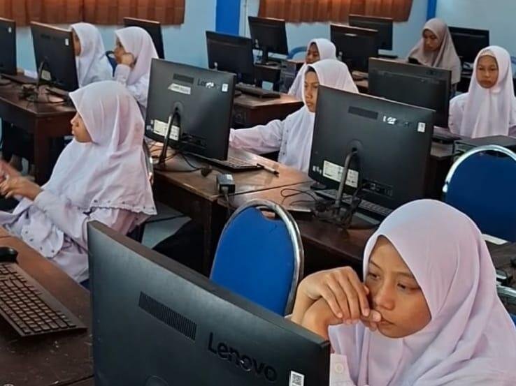 SMP Muhammadiyah 25 Pondok Modern Paciran Gelar Tes Pemetaan untuk Kenali Potensi Siswa Baru