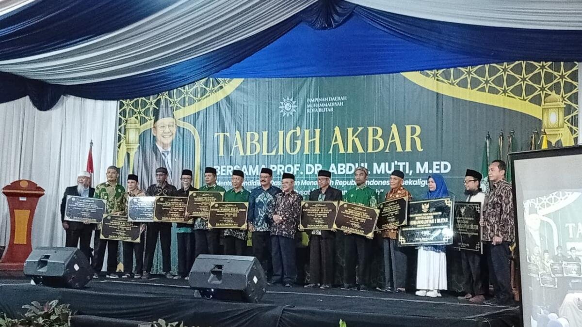 Tabligh Akbar PDM Kota Blitar Bersama Prof. Dr. Abdul Mu’ti, M.Ed. di Perguruan Muhammadiyah