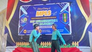 Talenta Show Meriahkan Hari Kelima MPLS SMP Muhammadiyah 1 Kota Mojokerto, Siswa Tampilkan Bakat Terbaik