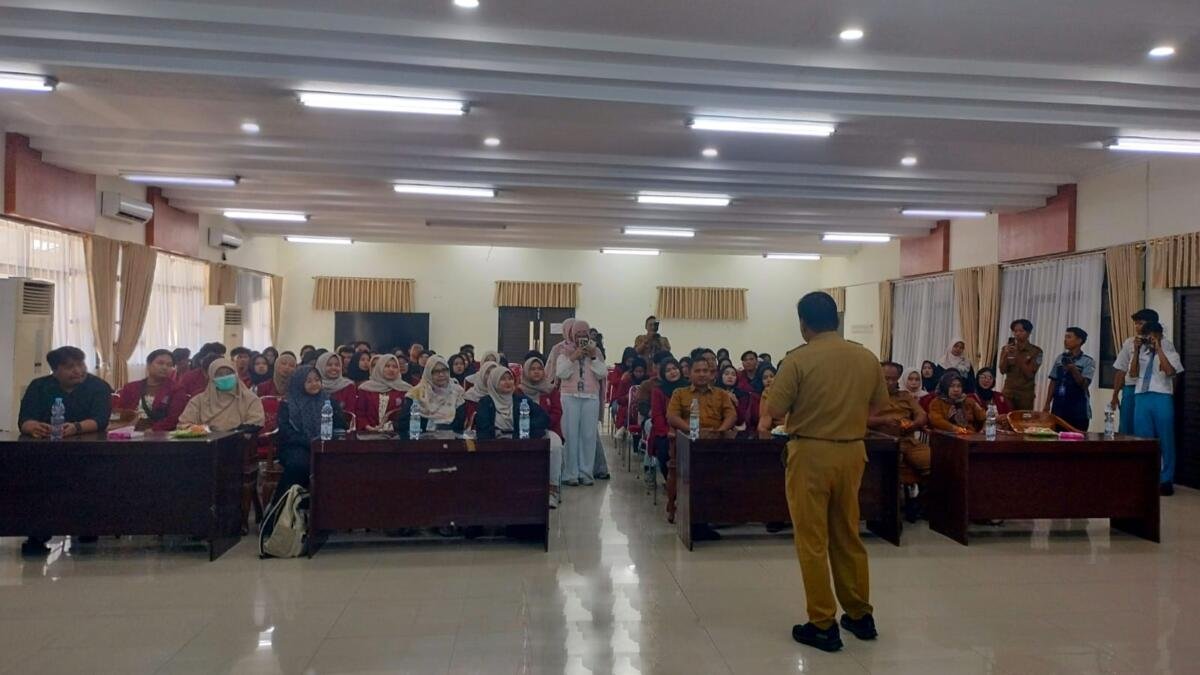Terapkan Kampus Berdampak Berbasis OBE, 114 Mahasiswa KKN Umsura Resmi Diterjunkan di Nganjuk