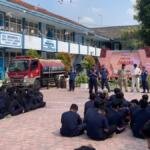 Tutup Fortasi, Smamusix Gandeng Damkar Latih Kesiapsiagaan Siswa Baru