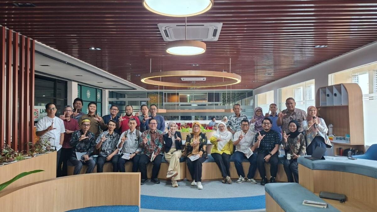 Wakil Ketua MPI PP Muhammadiyah Roni Tabroni Luncurkan Buku Jurnalisme untuk Kemanusiaan