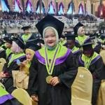 10 Bulan Tempuh Magister PAUD, Kepala TK ABA 42 GBA Gresik Ikuti Wisuda Unesa