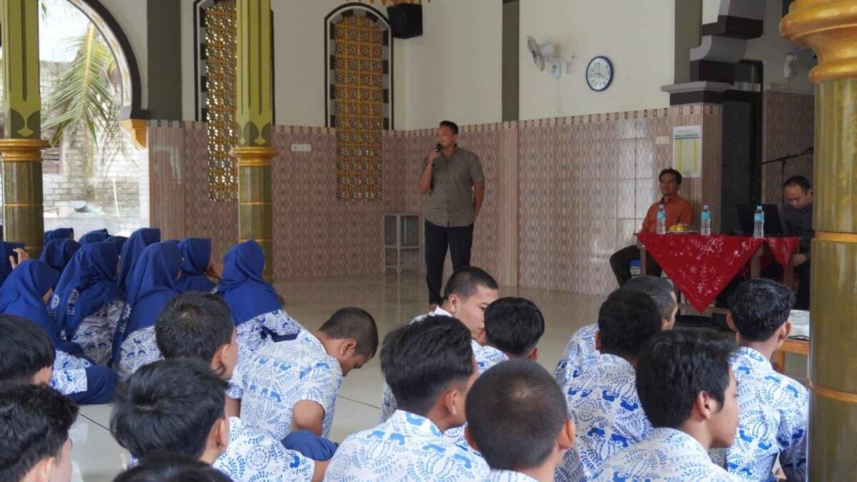 Siswa Mamsaka Antusias Ikuti Sosialisasi Pendidikan Lanjutan ke Luar Negeri