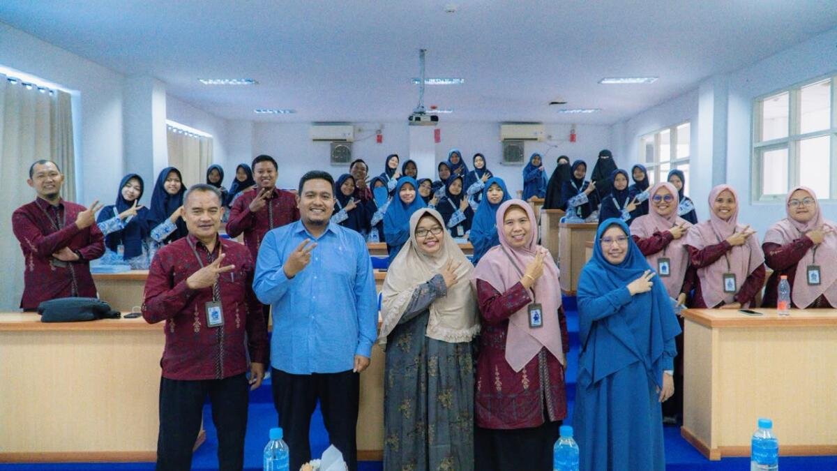 Bahasa Arab Harus Dihidupkan, 17 Siswi ACP Madtsamuda Jalani Mukhoyyam di Umsida