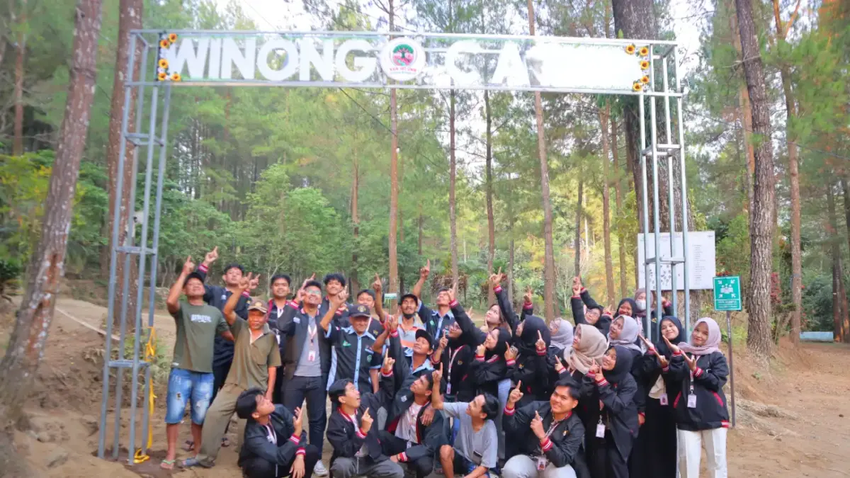 Bukan Sekadar Gapura, KKN Berdampak UMM 187 Perkuat Identitas Wana Wisata Winong