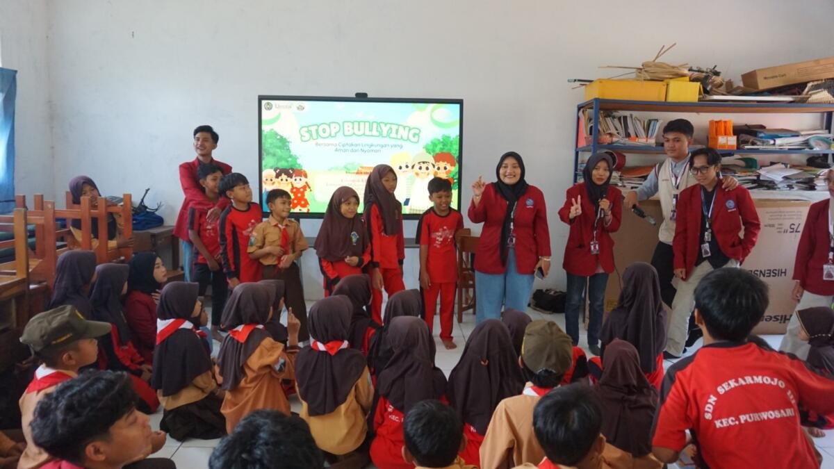 Cegah Bullying Sejak Dini, KKN Umsida Ajak Siswa SDN Sekarmojo Lebih Peduli