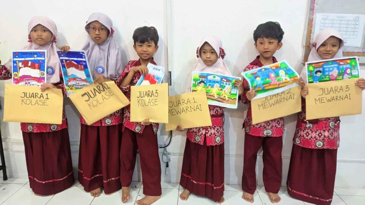 Dari Sedotan dan Warna, Siswa Kelas II SDMM Rayakan Kemerdekaan