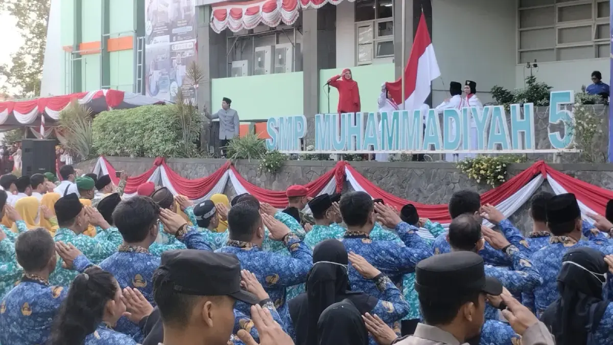 Diikuti 710 Peserta, Kecamatan Gubeng dan PCM Ngagel Satukan Barisan di Upacara HUT ke-81 RI