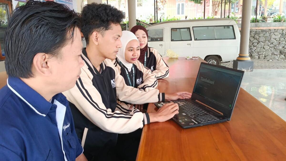 Dorong Promosi Wisata, Mahasiswa Umsida Ciptakan Website Resmi Desa Tambaksari