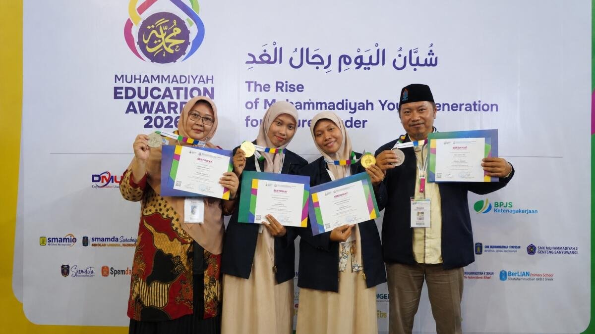 Empat Guru Smamda Sidoarjo Raih Dua Emas dan Dua Perak di ME Awards 2026