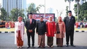 Enam ASN Kemendikdasmen Terima Satyalancana Karya Satya, Sampaikan Solidaritas bagi Korban Bencana