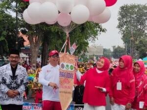Enam Kader Aisyiyah Terlibat dalam Kepanitiaan Pawai Budaya Nusantara PAUD Kota Probolinggo