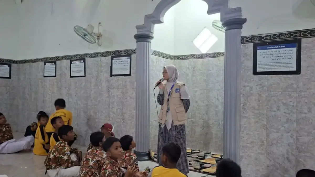 Gemar Menabung Sejak Dini, KKN-02 STAIM Karangasem Paciran Edukasi Siswa SDN Tamanprijek