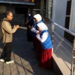 IPM Kids Sekolah Kreatif SD Muda Tusida Sambut Warga Sekolah Sejak Pagi