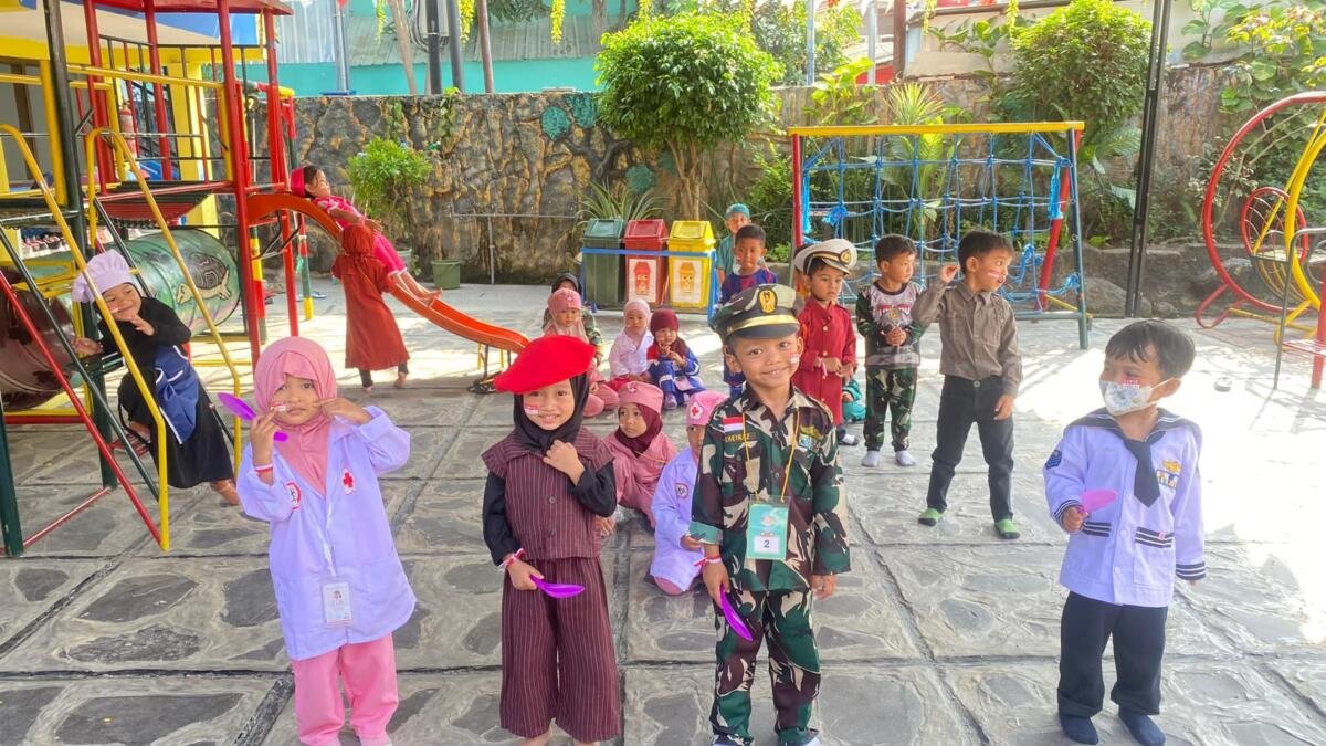 KB Aisyiyah Qurrota’ayun Meriahkan HUT RI ke-81 dengan Lomba Seru