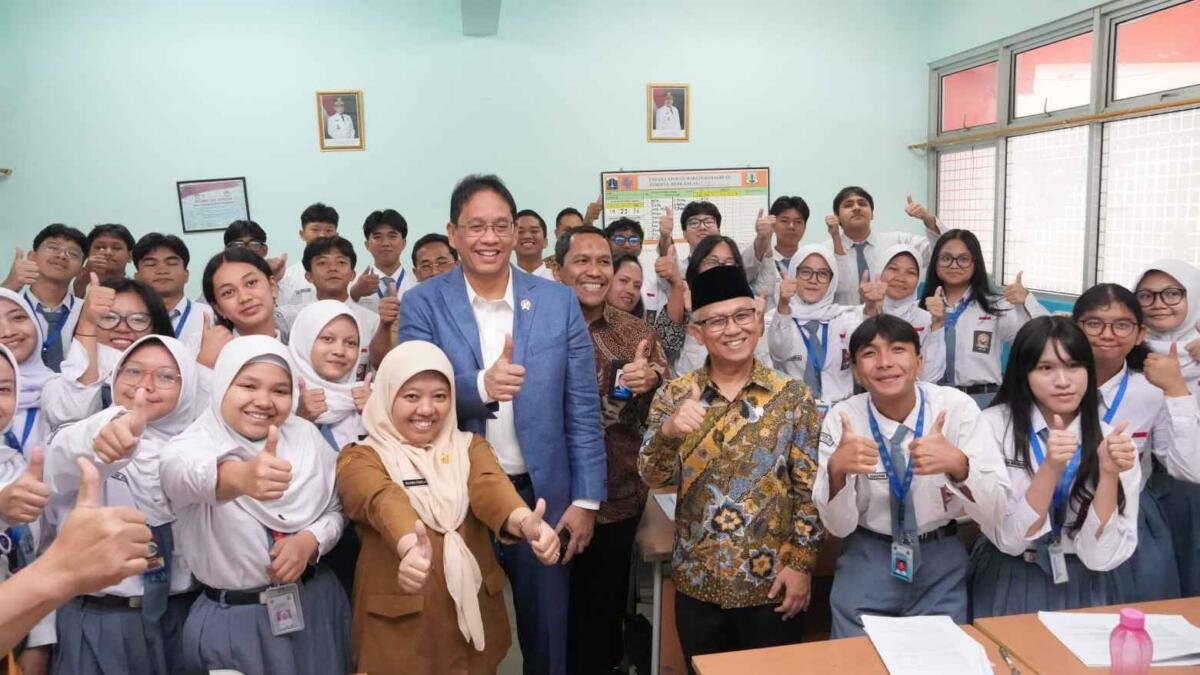 Menkeu Purbaya Dukung Perluasan Pemanfaatan Papan Interaktif Digital
