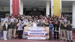 Mahasiswa Kesos UMM Praktikum hingga Malaysia, Perkuat Kompetensi Global Tangani Isu Sosial