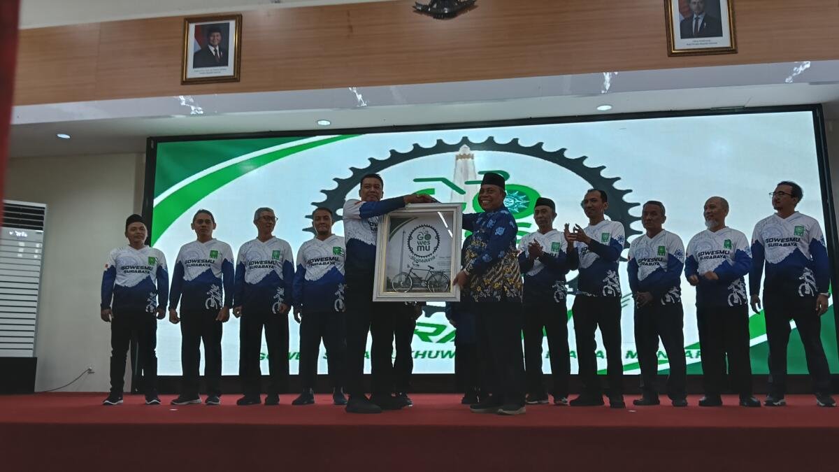 Ketua PDM Surabaya Kukuhkan GowesMU, Abdillah Rosidin Pimpin Periode 2026–2030
