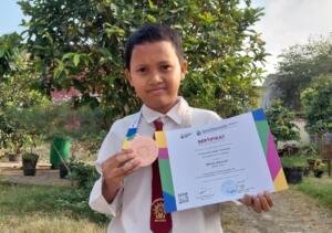 Kisah Anak Panti Mempersembahkan Medali Untuk Sekolahan di ajang ME Award