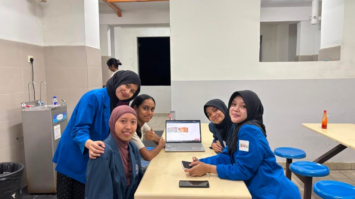 KKN Internasional di Malaysia, Mahasiswa UMG Kembangkan Website Pengenalan Budaya Indonesia